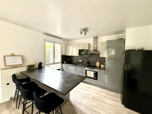 Aulnay-sous-Bois (93600) 3 Pièces avec terrasse, parking et cave, proche futur métro 16