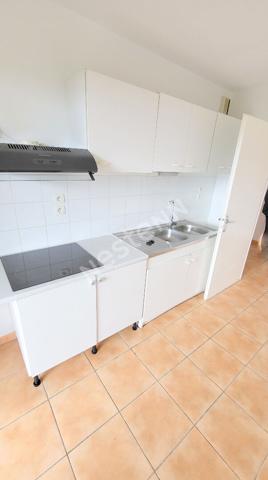 LEGUEVIN 31490 - T3 64.21m² sans vis à vis Terrasse de 11.08m² , cuisine séparée,Résidence piscine,   une place de parking