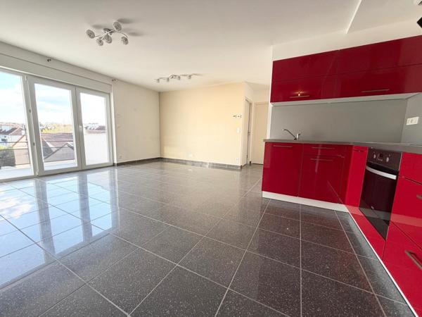 Appartement avec terrasse, cave, garage à Stiring-Wendel