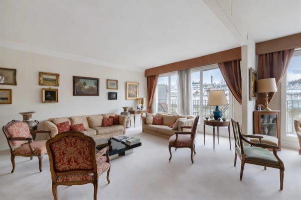 Appartement Paris 16e - SPONTINI / SAINT JAMES