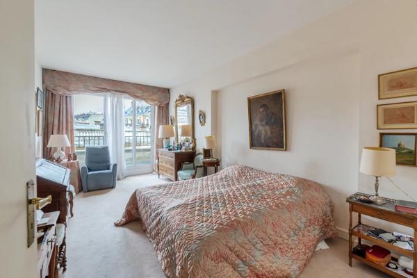 Appartement Paris 16e - SPONTINI / SAINT JAMES