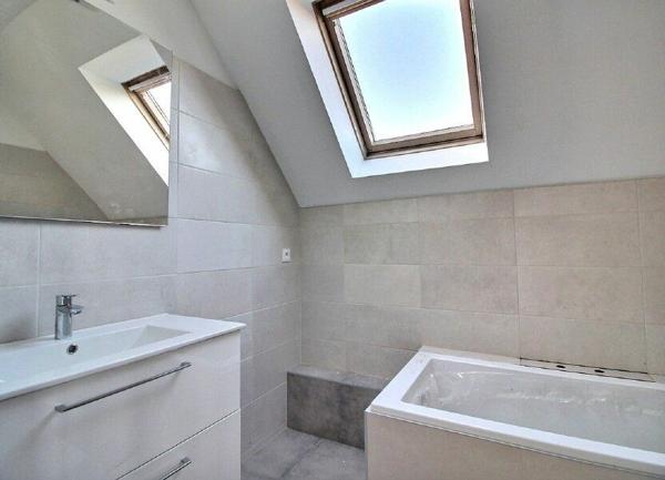 Maison à vendre    4 pièces • 95,70 m2 Ostwald