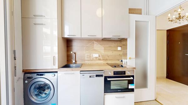 NICE - CENTRE VILLE / RUE CHÂTEAUNEUF : JOLI 2 PIÈCES AVEC BALCON