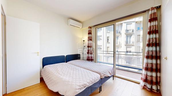 NICE - CENTRE VILLE / RUE CHÂTEAUNEUF : JOLI 2 PIÈCES AVEC BALCON