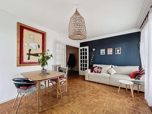 Bel appartement 3 pièces avec terrasse, parking et garage. Au coeur de la butte Sainte-Anne, Nantes