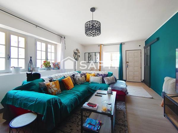 JOLIE MAISON RÉNOVÉE AVEC SES GRANDES DÉPENDANCES