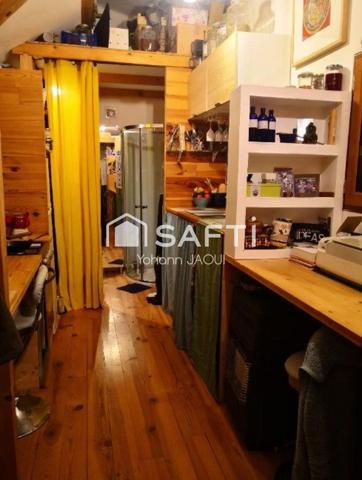 Cotignac – Terrain agricole 6000 m² avec Tiny House autonome (eau + électricité)