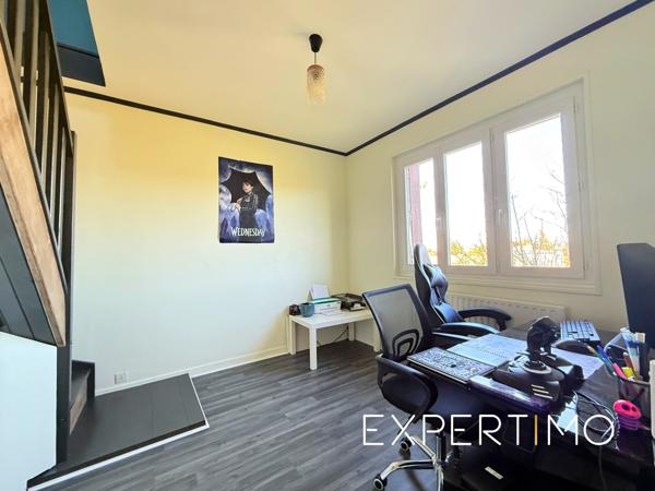 Dallet (63111) MAISON FAMILIALE SANS VOISIN 209 M2 À MUR-SUR-ALLIER TERRAIN 3595 M2