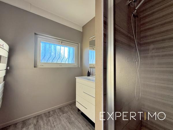 Dallet (63111) MAISON FAMILIALE SANS VOISIN 209 M2 À MUR-SUR-ALLIER TERRAIN 3595 M2