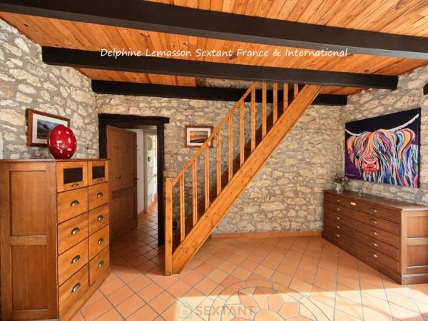 Maison en pierre avec piscine – idéale location saisonnière, proche Duras