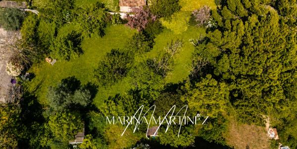 Domaine de caractère rénové avec gîte indépendant, piscine couverte et terrain constructible