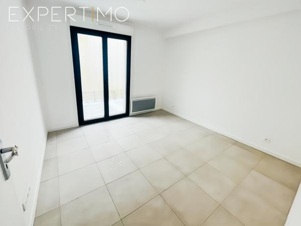 Étampes (91150) Charmant 2 pièces en rez-de-chaussée avec terrasse dans résidence sécurisée en hypercentre d'Etampes