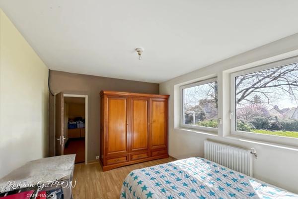 Maison 6 pièces de plain-pied rénovée – 135 m² – 4 chambres – terrain 1 700 m² – secteur Toulaire à Liverdun