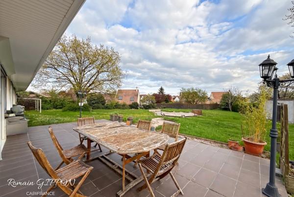Maison 6 pièces de plain-pied rénovée – 135 m² – 4 chambres – terrain 1 700 m² – secteur Toulaire à Liverdun