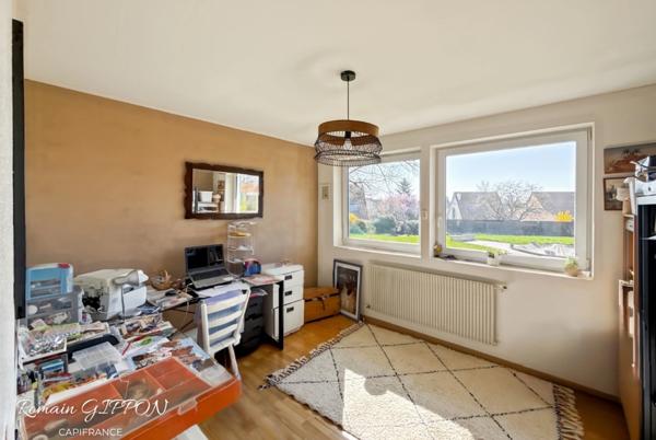 Maison 6 pièces de plain-pied rénovée – 135 m² – 4 chambres – terrain 1 700 m² – secteur Toulaire à Liverdun