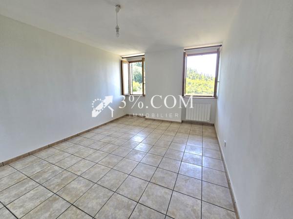 Appartement
                                                                                                                                                                                                                                                                                                                        3 pièce(s)                                                                                                                                                                                                          2 chambre(s)                                                                                                                                                                                                          90  m²