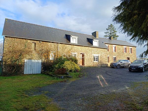 Vente Maison212 m² - 8 Pièces - SAINT JEAN DE SAVIGNY (50680)