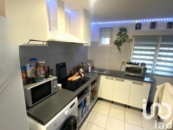 Appartement 2 pièces de 33 m² à Roujan (34320)