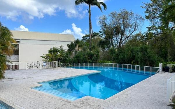 Appartement à vendre    4 pièces • 69 m2 Le Diamant