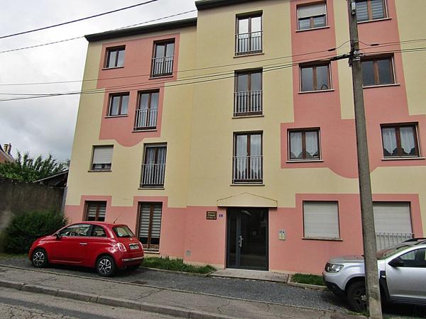 Location                                                      Appartement
                        
                     2 pièces                      46 m2                     à Raon-l'Étape