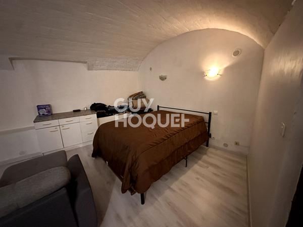 EXCLUSIVITE - à vendre à BAIXAS (66390) Maison de village R+2 de type F6 de 141 m²