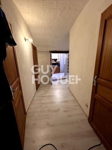 EXCLUSIVITE - à vendre à BAIXAS (66390) Maison de village R+2 de type F6 de 141 m²