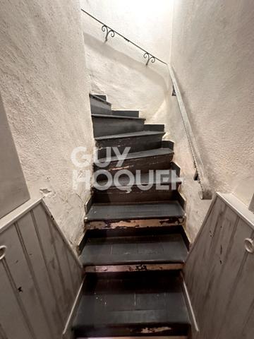 EXCLUSIVITE - à vendre à BAIXAS (66390) Maison de village R+2 de type F6 de 141 m²