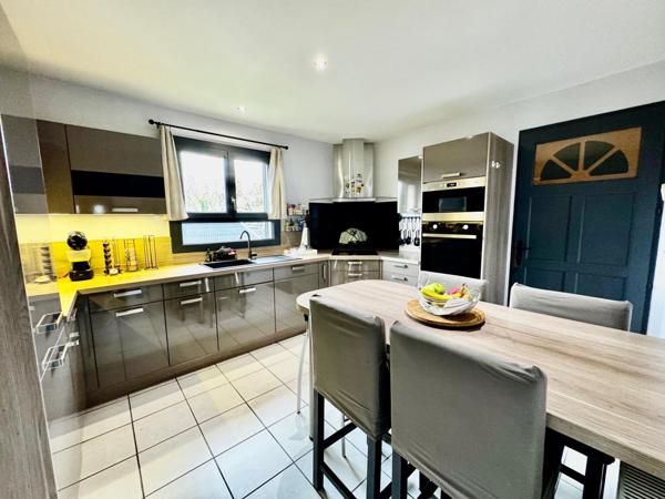 Maison,5 pièces avec Piscine chauffée sans travaux