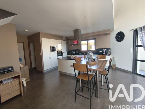 Maison à vendre 4 pièces 146 m² Cabestany