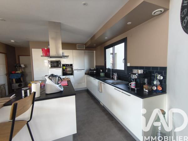 Maison à vendre 4 pièces 146 m² Cabestany