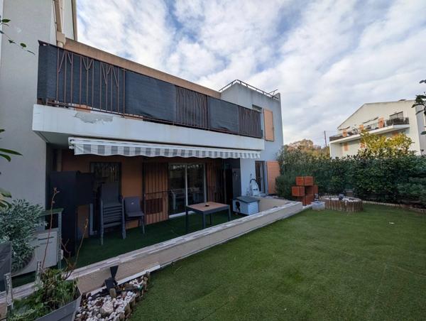 Appartement 2 pièces de 46,94m², extérieur de 60m² + 1 parking