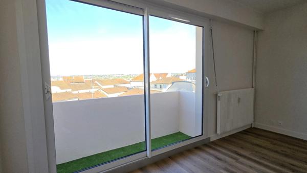 APPARTEMENT RENOVE 3P + BALCON + GARAGE + CAVE - HYPER CENTRE-VILLE LIMOGES