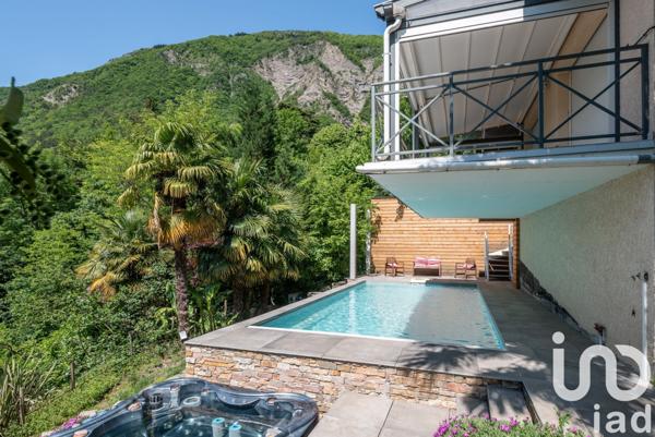 Maison à vendre 7 pièces 222 m² La Tronche