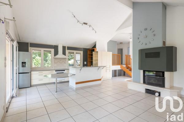 Maison à vendre 7 pièces 222 m² La Tronche