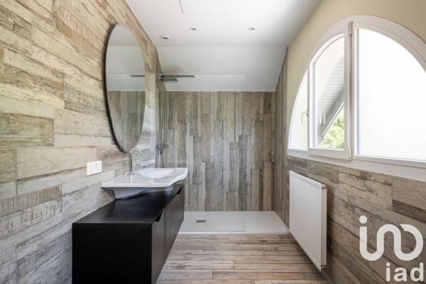 Maison à vendre 7 pièces 222 m² La Tronche