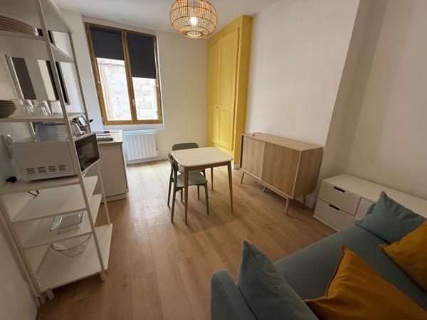 Location Appartement T2 meublé - Hyper Centre