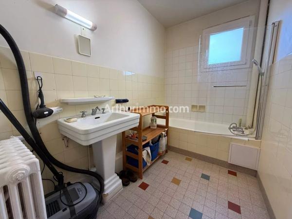 Vente Appartement 5 pièces 95 m2 à Lons-le-Saunier