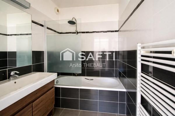 Frejus- Proche du port, appartement 51 m²