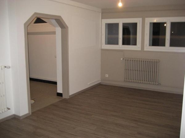 Appartement vendu loué 55m² avec place parking, Centre-ville de Guéret – Idéal investisseur  54 000 €
