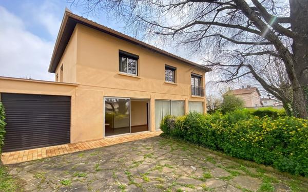 Maison à vendre    6 pièces • 137 m2 Villeneuve-Tolosane