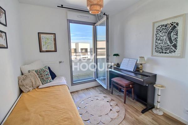 Élégant Appartement 3 Pièces à Épinay-sur-Seine - Un Havre de Paix au Dernier Étage