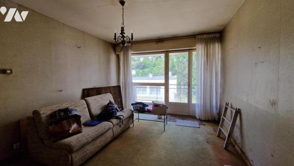 APPARTEMENT DE 34 M2 AVEC BALCON-CAVE-PLACE DE PARKING