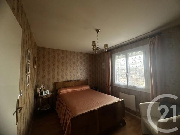 Maison à vendre  4 pièces - 88,80 m 2   VILLEREST  - 42