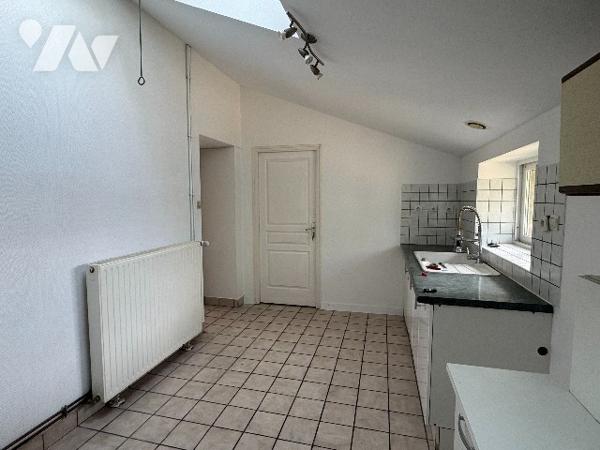 Maison d'habitation - LOUDEAC, à 5 minutes du centre-ville :