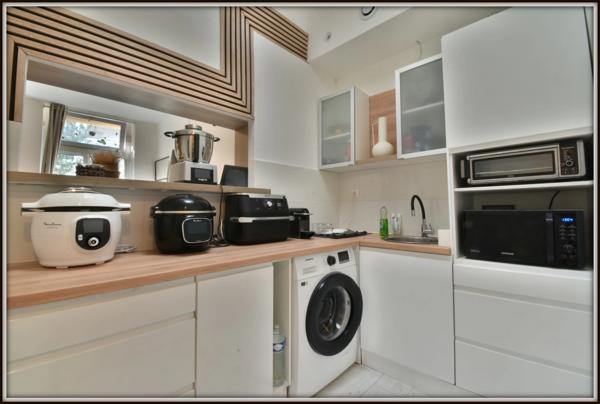 Appartement rénové avec jardin privatif – Vendu entièrement meublé 1 pièces NIMES (30)