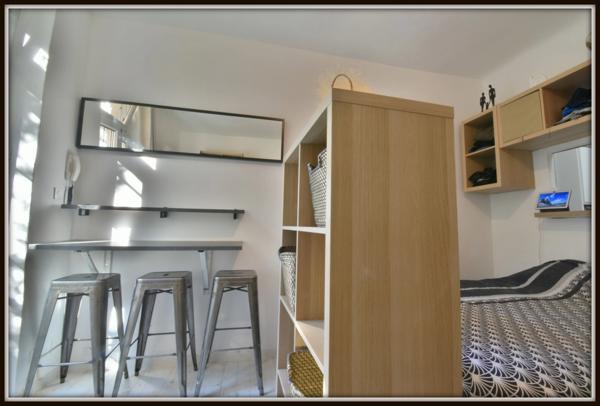 Appartement rénové avec jardin privatif – Vendu entièrement meublé 1 pièces NIMES (30)