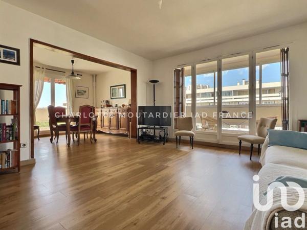 Appartement 4 pièces de 89 m² à Toulon (83000)
