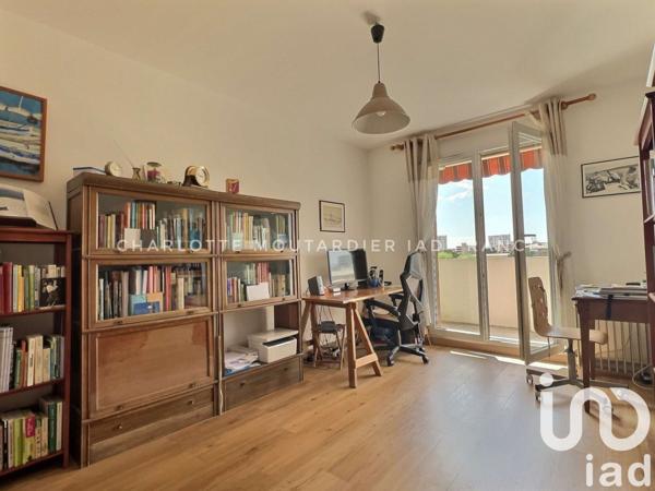 Appartement 4 pièces de 89 m² à Toulon (83000)