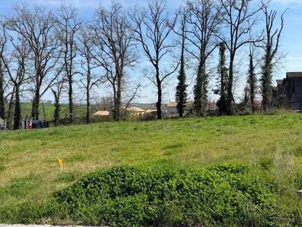 Terrain de 668m2 dans un lotissement calme