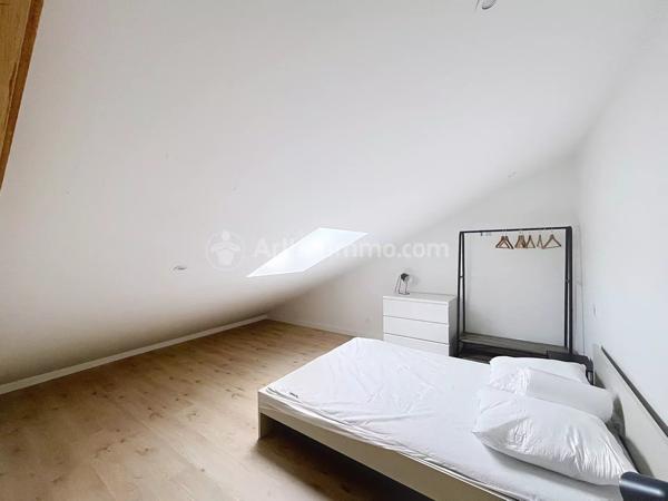 Location                                                      Appartement
                        
                     2 pièces                      59 m2                     à Clermont-Ferrand